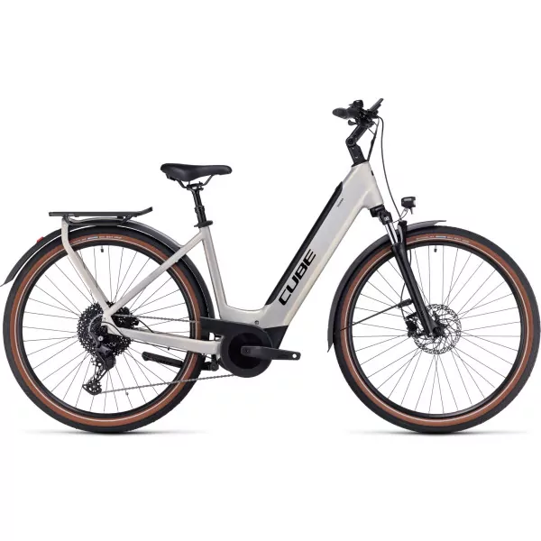 Cube Touring Hybrid pro 625 2023