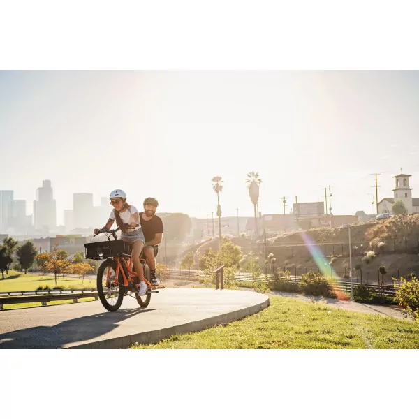 Vélo cargo électrique Yuba Kombi E5 – Image 3